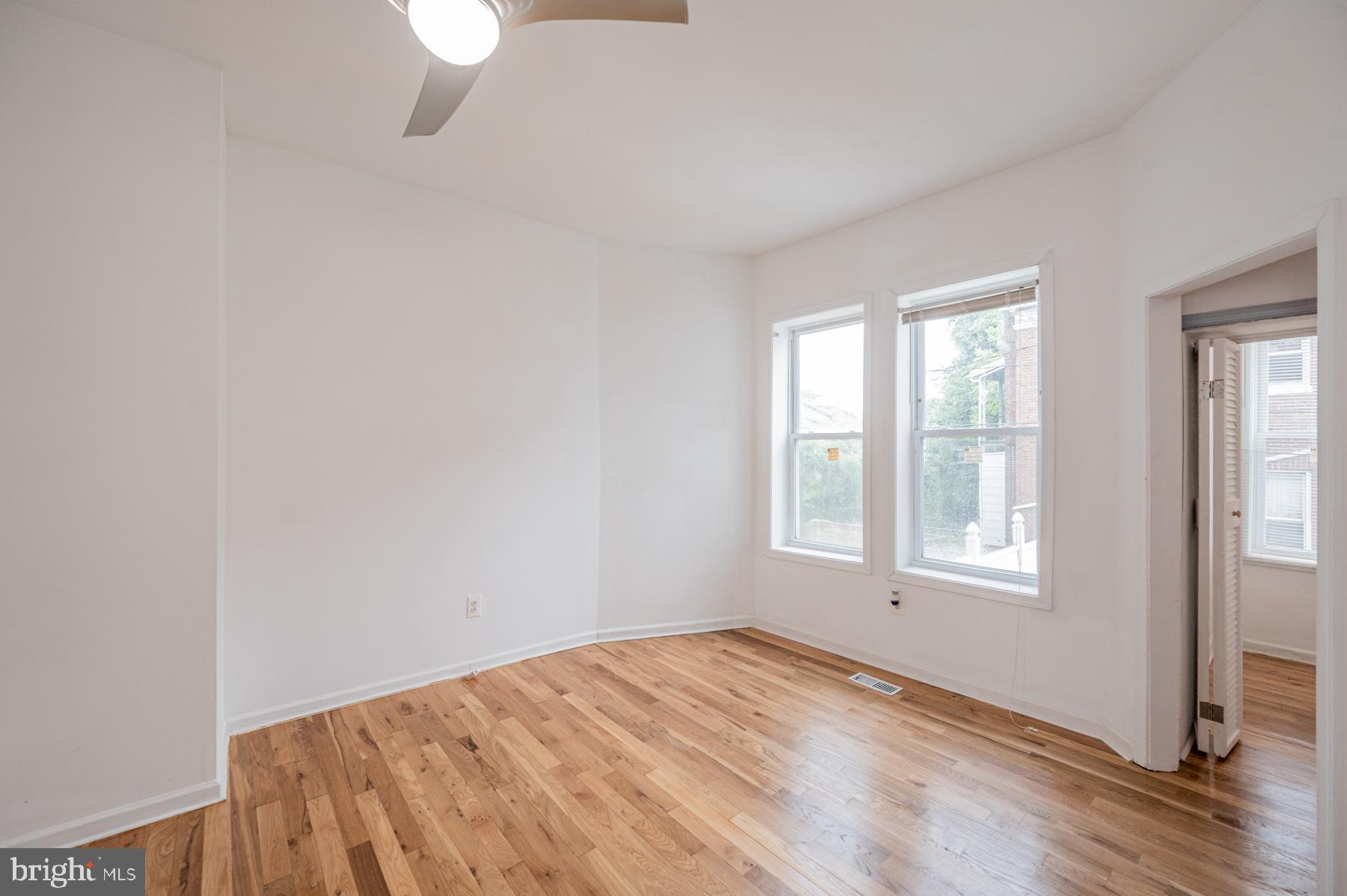 3612 Reisterstown Road Baltimore, MD 21215 - Photo 9 of 43 Living Room