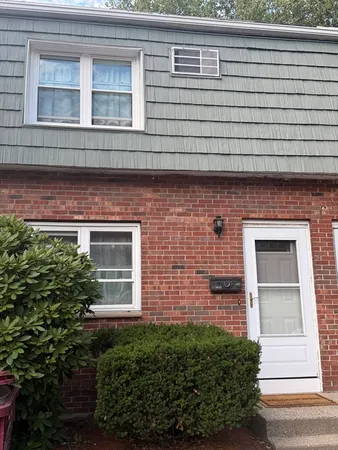 $329,900 | 352 Plain Street, Unit 352, Lowell, MA 01852