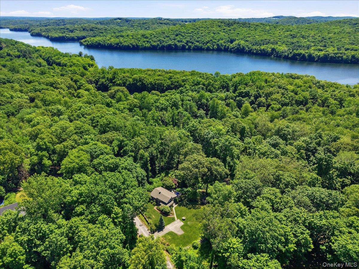235 Boone Road Yorktown Heights, NY 10598 - Photo 2 of 35 Seasonal Water Views!!