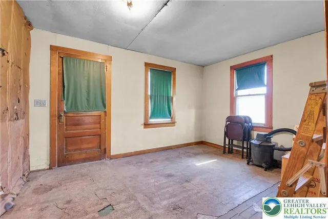 $520,000 | 1008 West Penn Pike, Tamaqua, PA 18252