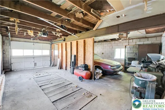 $520,000 | 1008 West Penn Pike, Tamaqua, PA 18252