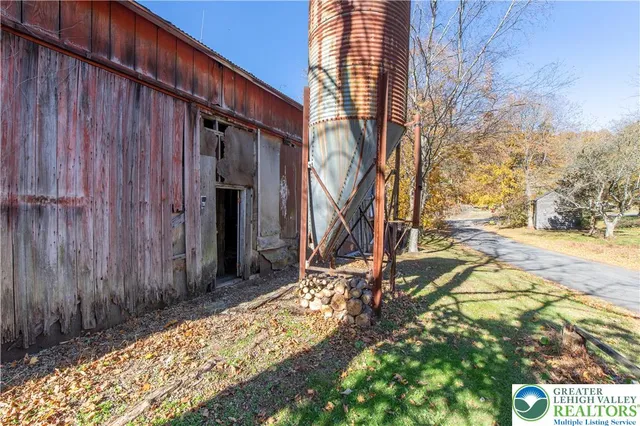 $520,000 | 1008 West Penn Pike, Tamaqua, PA 18252