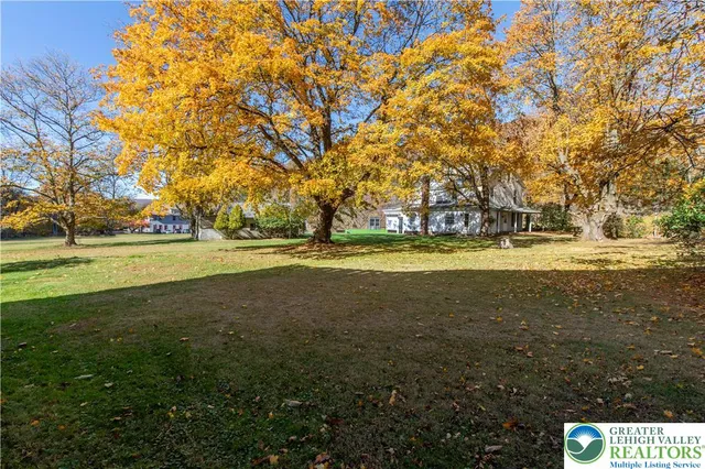 $520,000 | 1008 West Penn Pike, Tamaqua, PA 18252