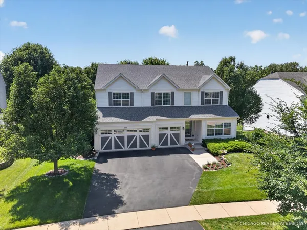 $650,000 | 348 Kingsport Court, Crystal Lake, IL 60014