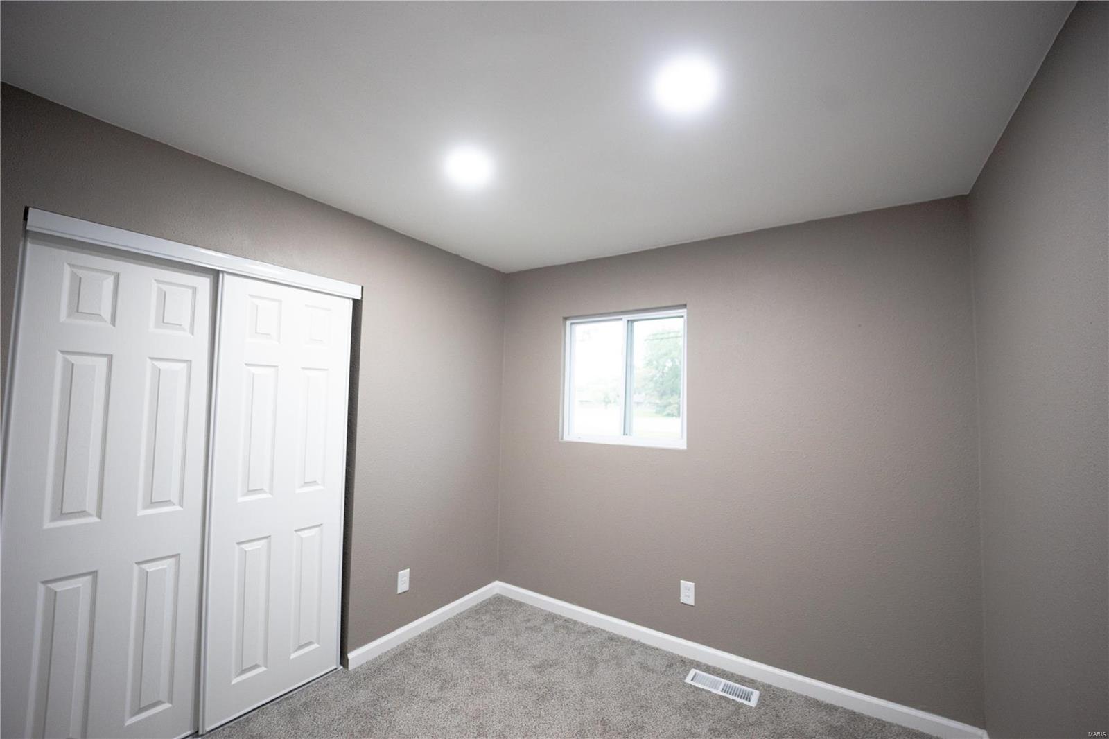 1162 Camp Jackson Road Cahokia, IL 62206 - Photo 9 of 11