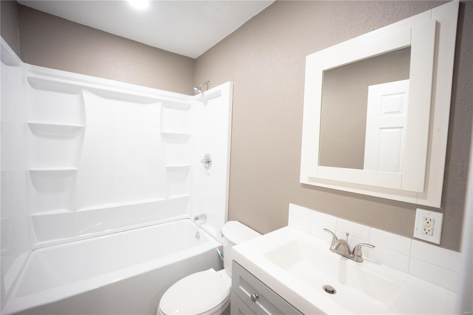 1162 Camp Jackson Road Cahokia, IL 62206 - Photo 10 of 11