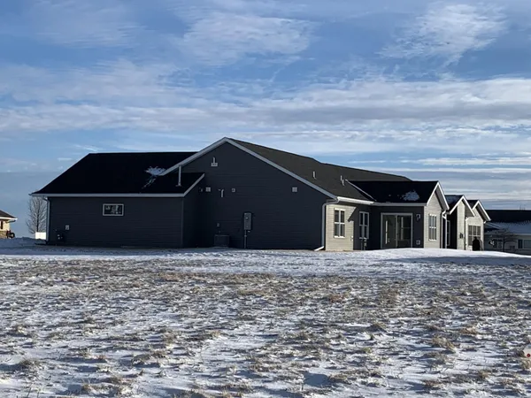 $385,900 | 873 Escalade Lane, Owatonna, MN 55060