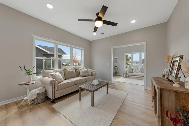 $385,900 | 873 Escalade Lane, Owatonna, MN 55060