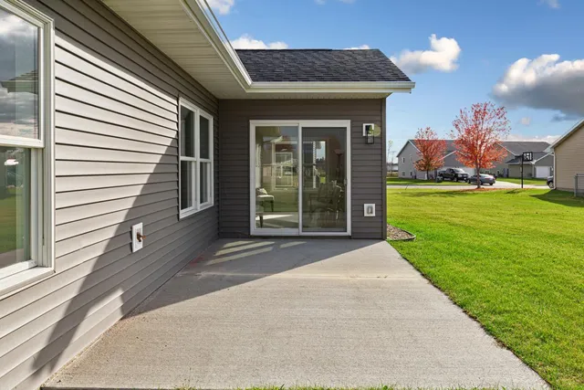 $385,900 | 873 Escalade Lane, Owatonna, MN 55060