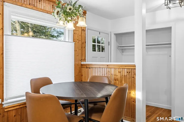 $2,795 | 12 Beach Park Road, Clinton, CT 06413