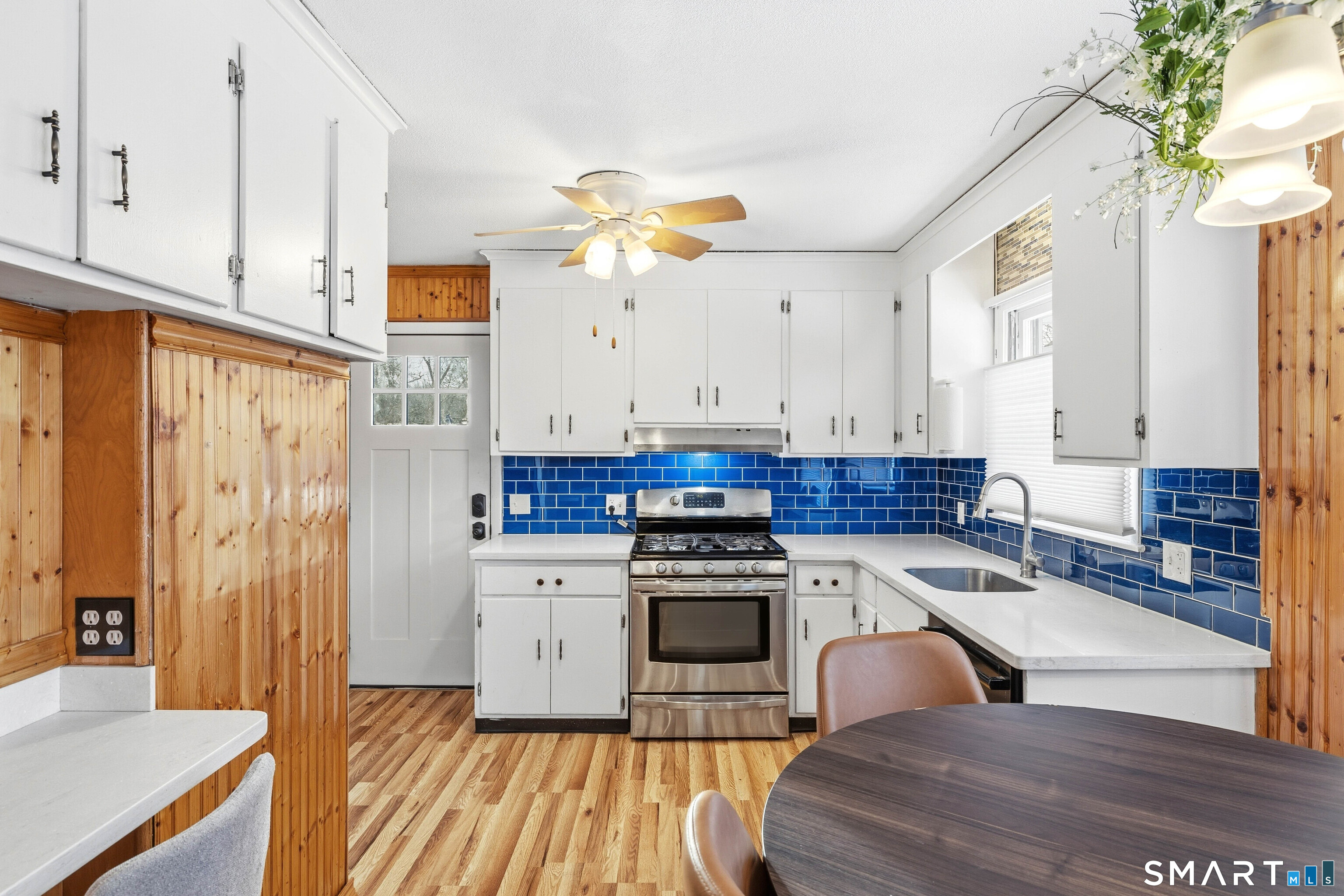 12 Beach Park Road Clinton, CT 06413 - Photo 14 of 35