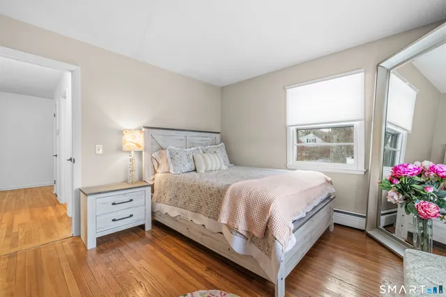 $2,795 | 12 Beach Park Road, Clinton, CT 06413