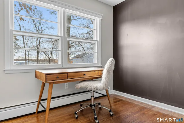 $2,795 | 12 Beach Park Road, Clinton, CT 06413