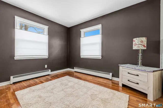 $2,795 | 12 Beach Park Road, Clinton, CT 06413