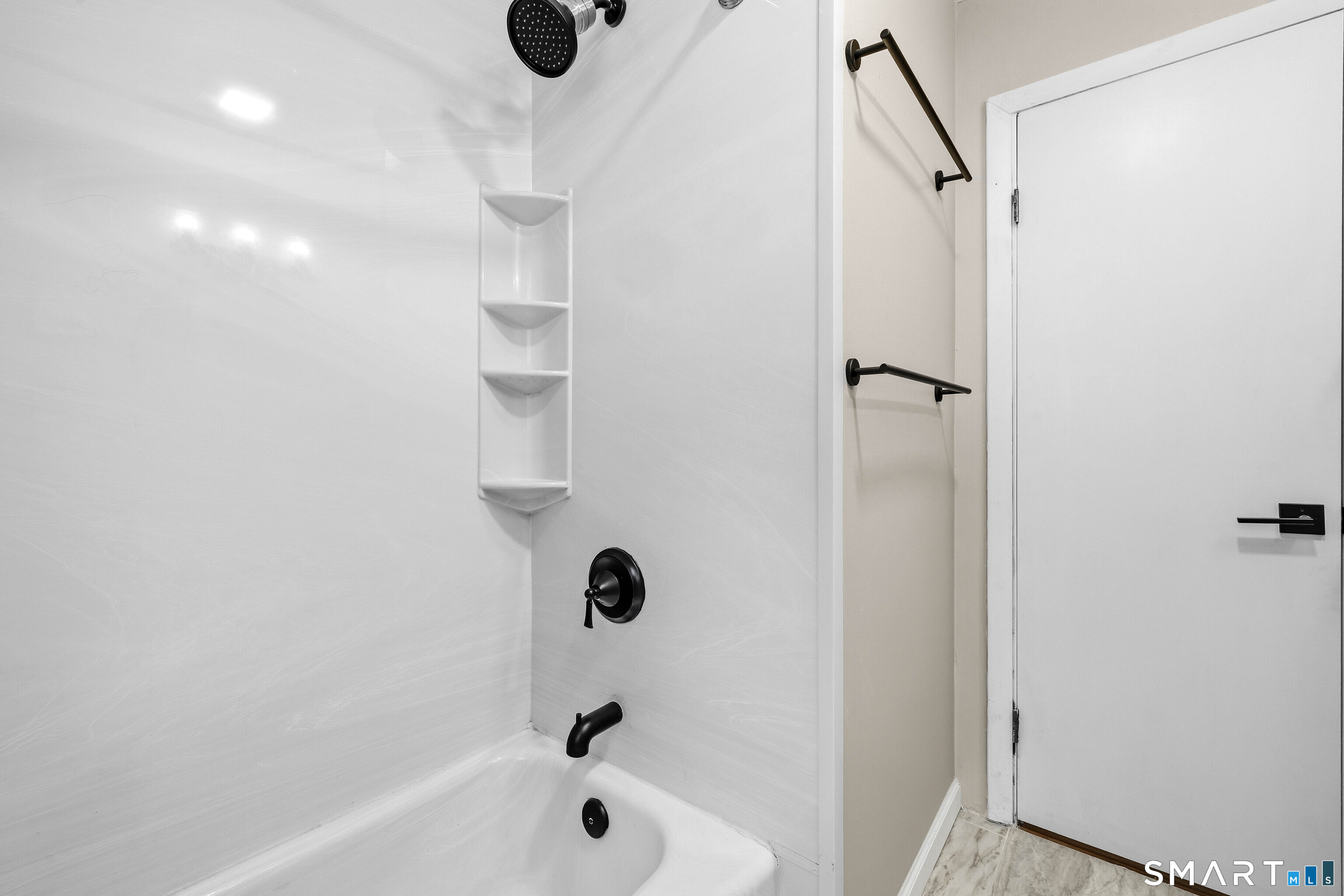 12 Beach Park Road Clinton, CT 06413 - Photo 24 of 35