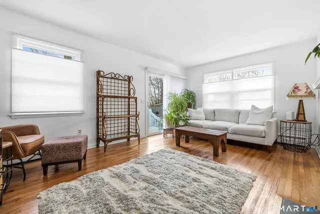 $2,795 | 12 Beach Park Road, Clinton, CT 06413