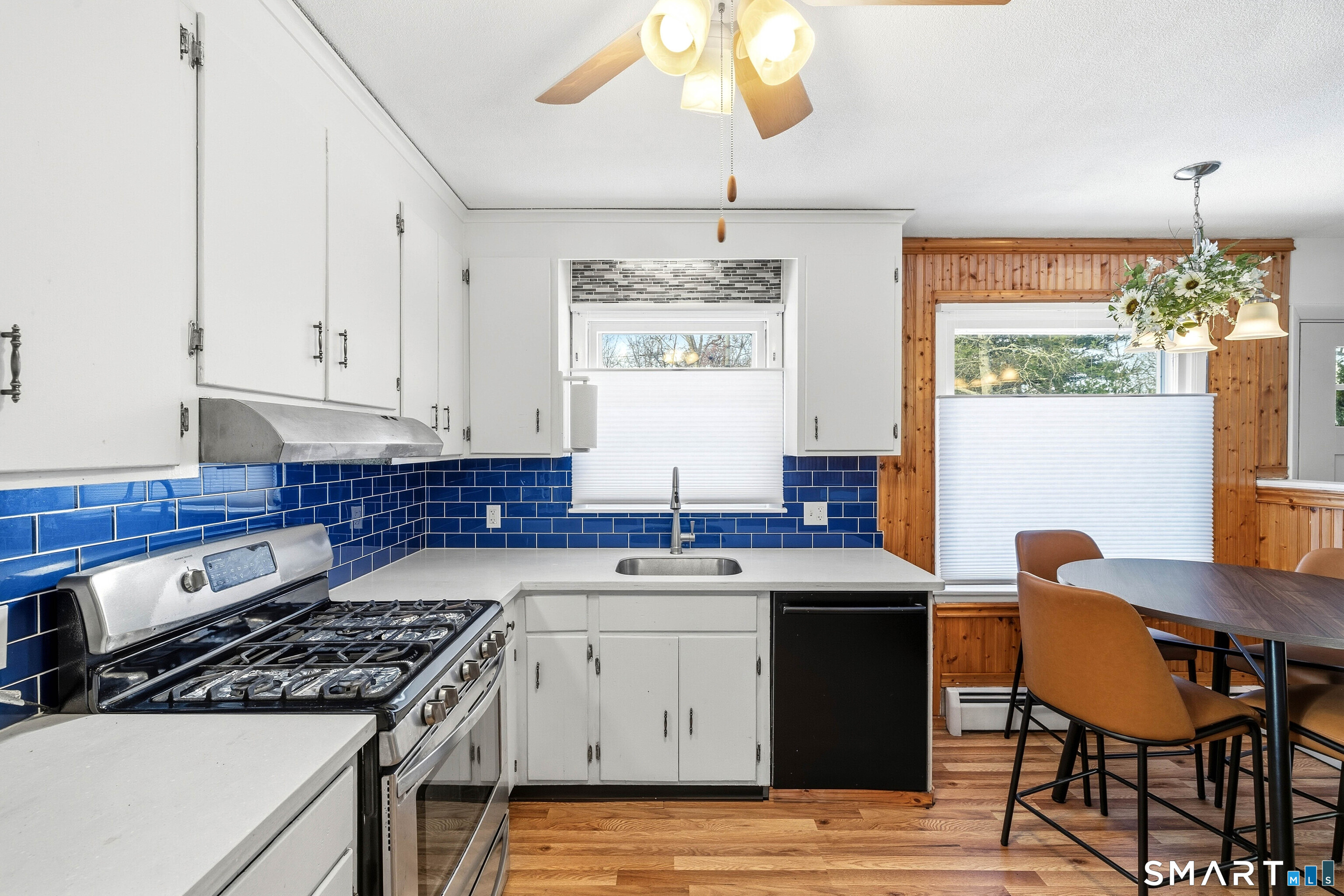 12 Beach Park Road Clinton, CT 06413 - Photo 10 of 35