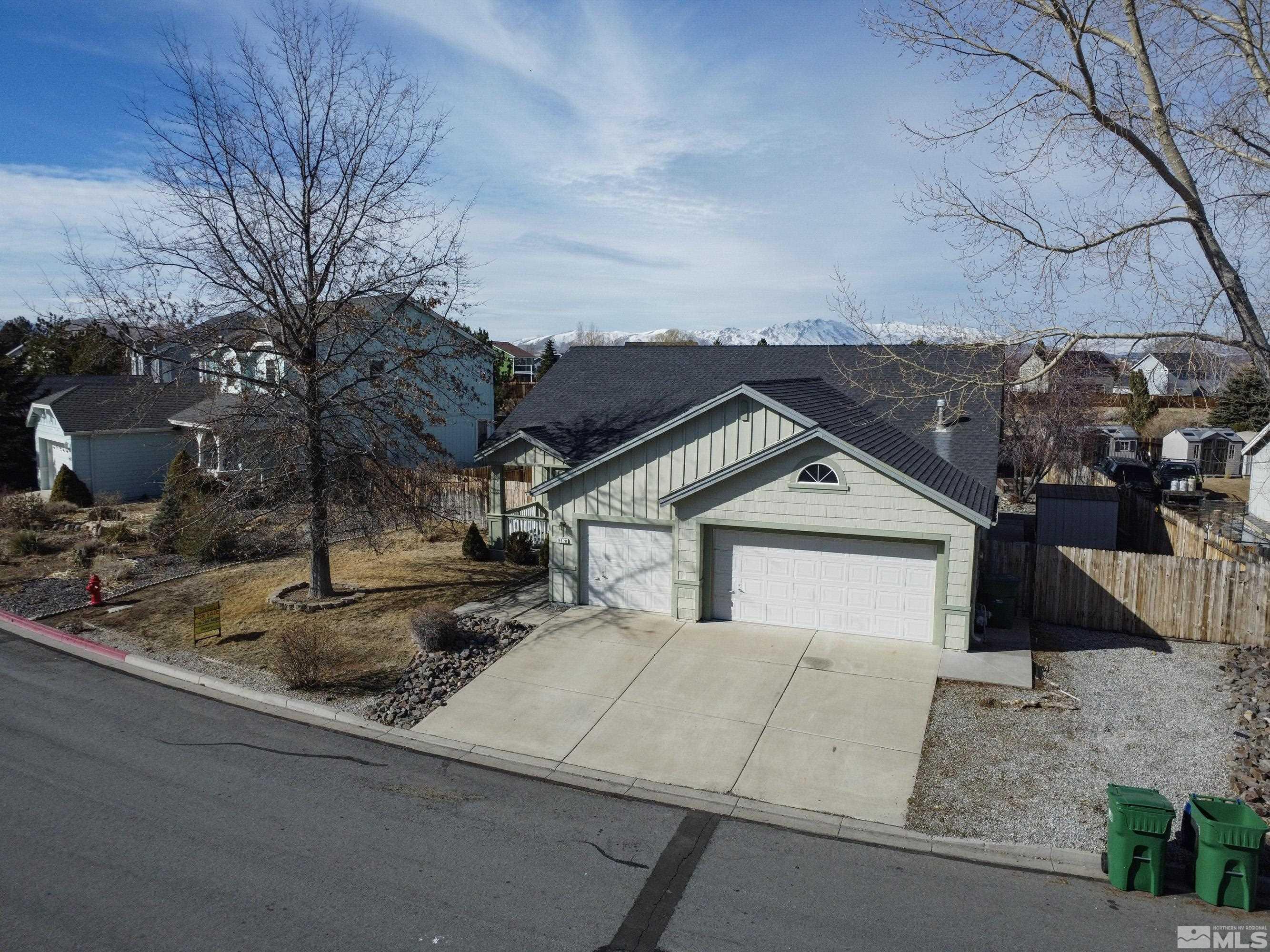 9570 Crystalline Drive Reno, NV 89506 - Photo 3 of 33 Photo 3