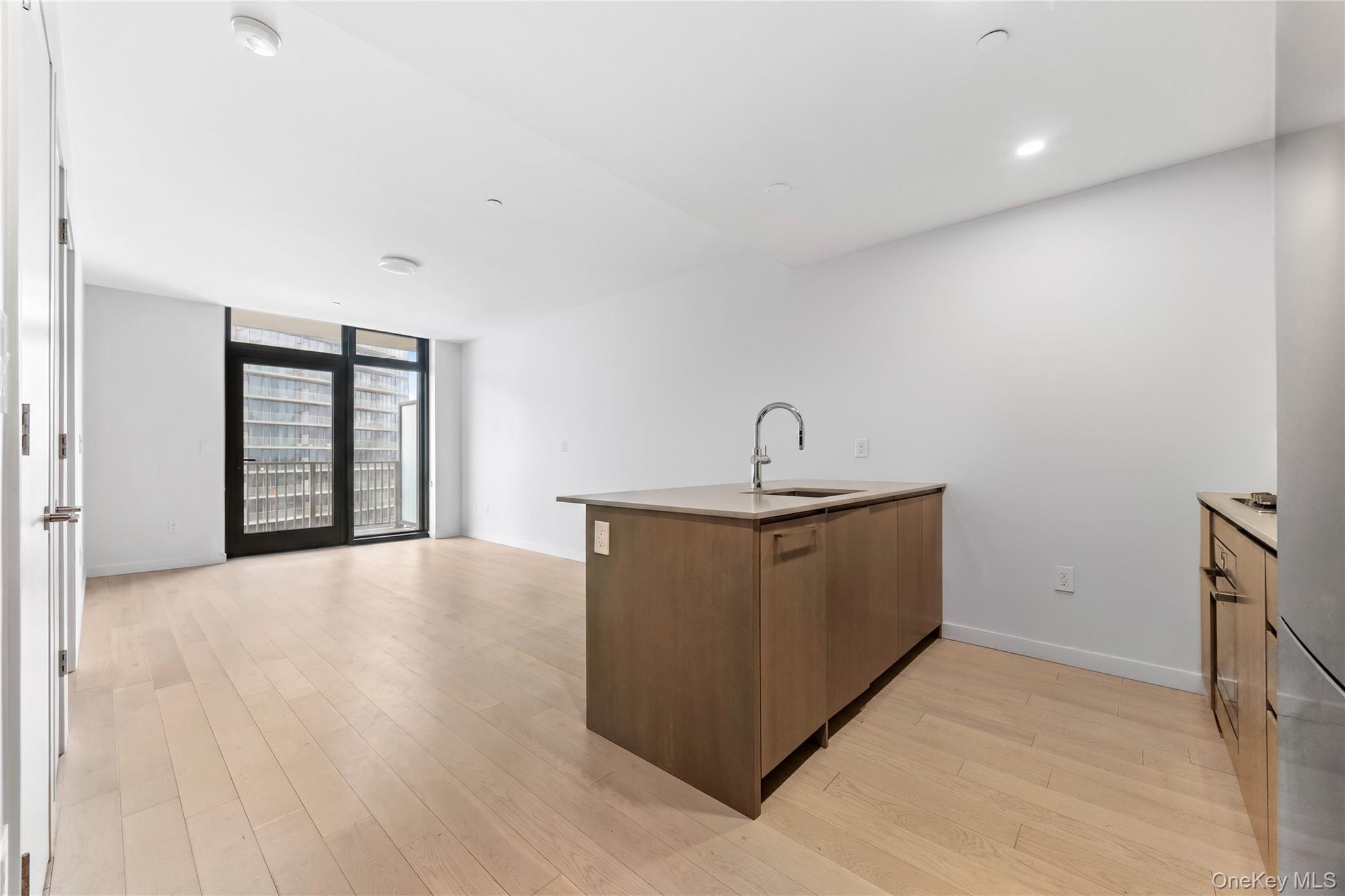 131-02 40th Road, Unit 14B Queens, NY 11354 - Photo 1 of 17