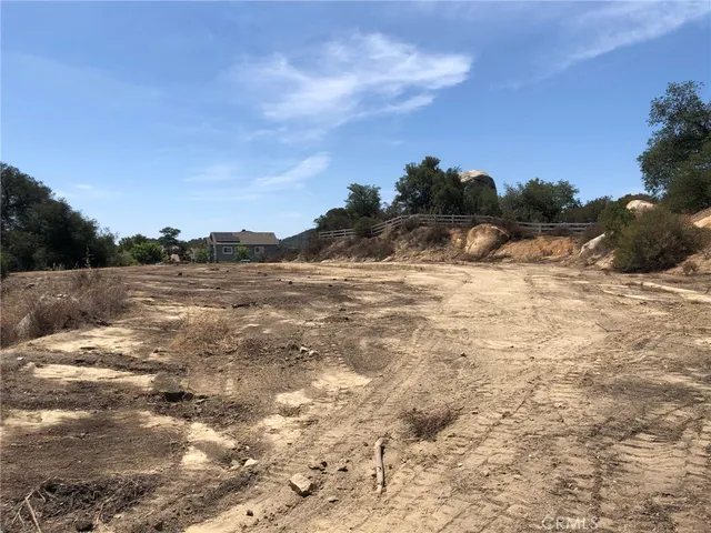 $345,000 | 0 Calle Eduardo, Murrieta, CA 92562