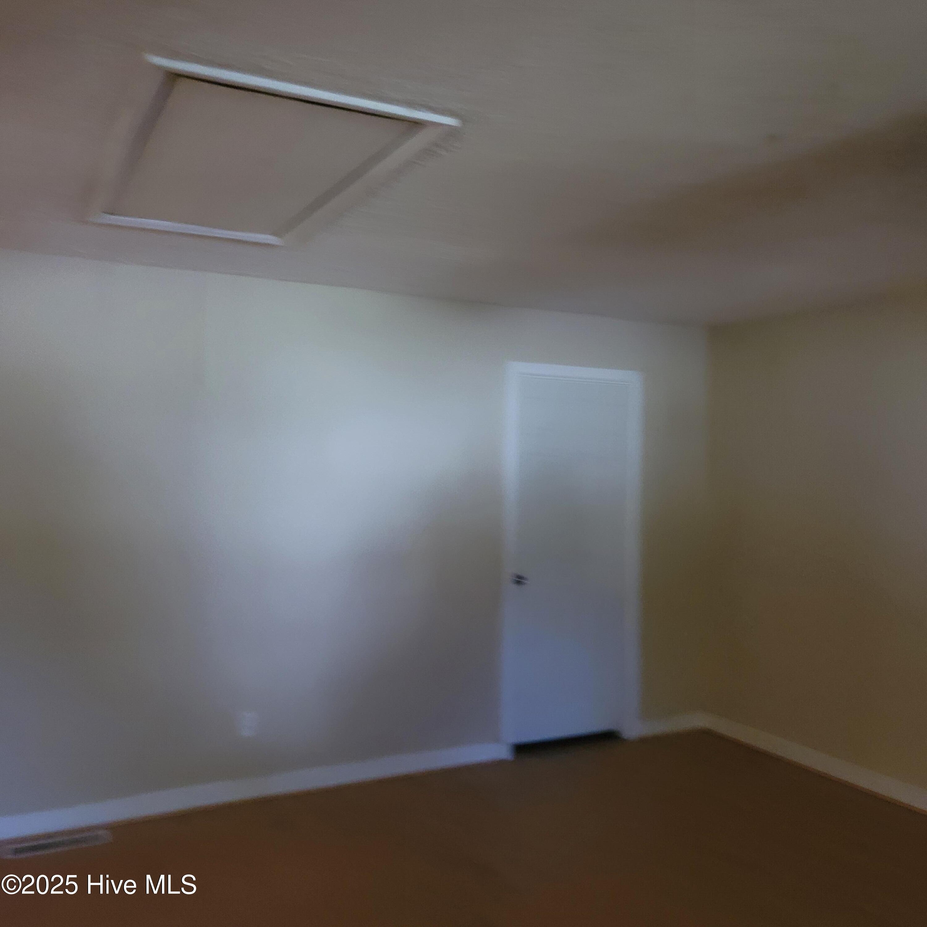 101 Dane Court Havelock, NC 28532 - Photo 11 of 38 Fam Rm to Storage rm