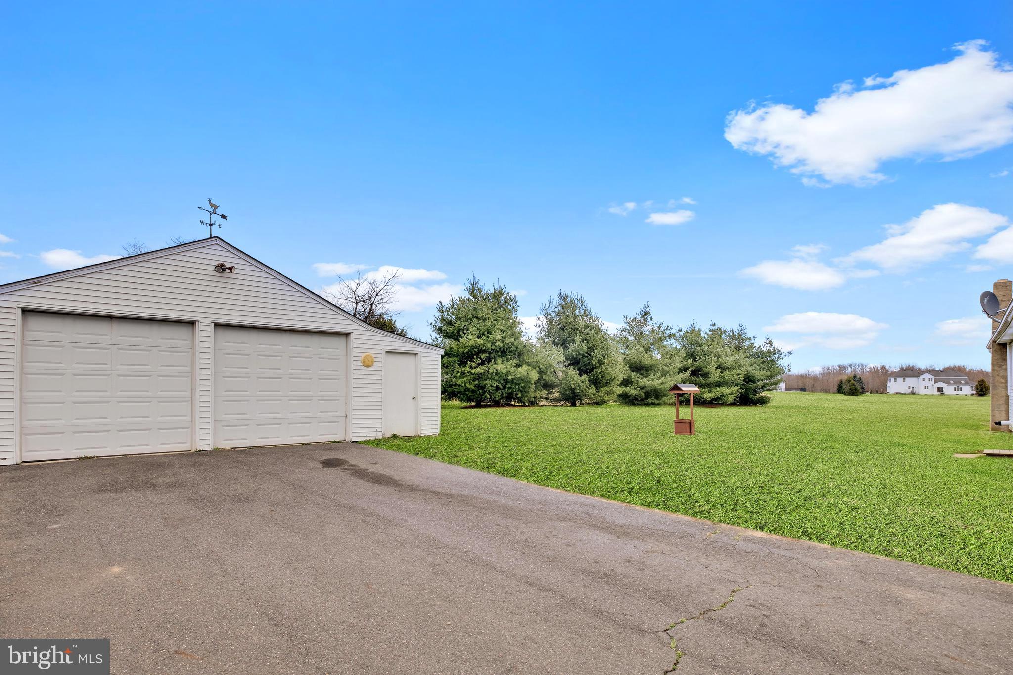 429 White Pine Road Columbus, NJ 08022 - Photo 2 of 32 Gallery Image 2
