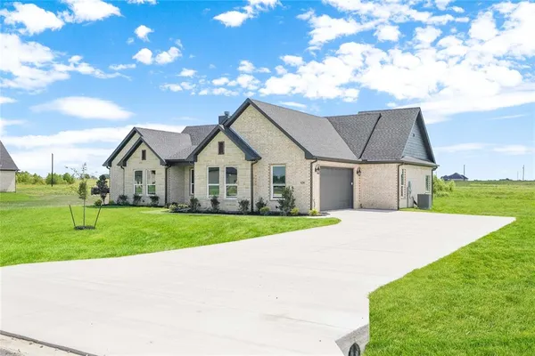 $525,000 | 620 Alondrita Street, Celeste, TX 75423