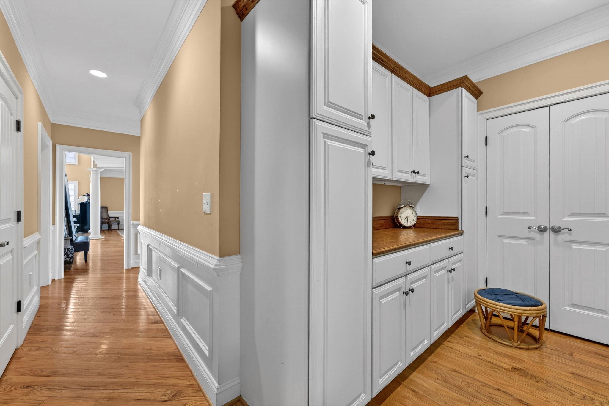 3483 Barterbrook Road Staunton, VA 24401 - Photo 45 of 75 Hallway to Front Entry