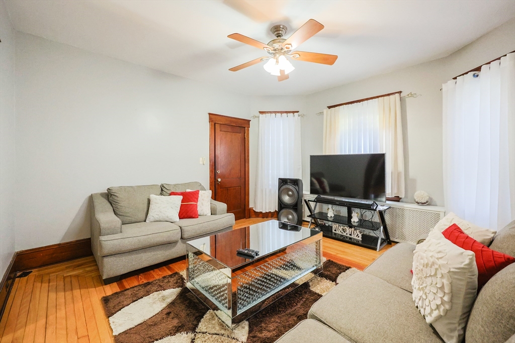 352 Barnes Street Fall River, MA 02723 - Photo 12 of 40