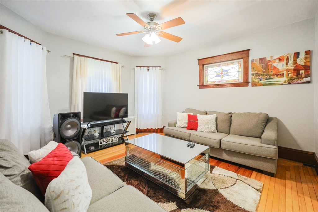 352 Barnes Street Fall River, MA 02723 - Photo 13 of 40