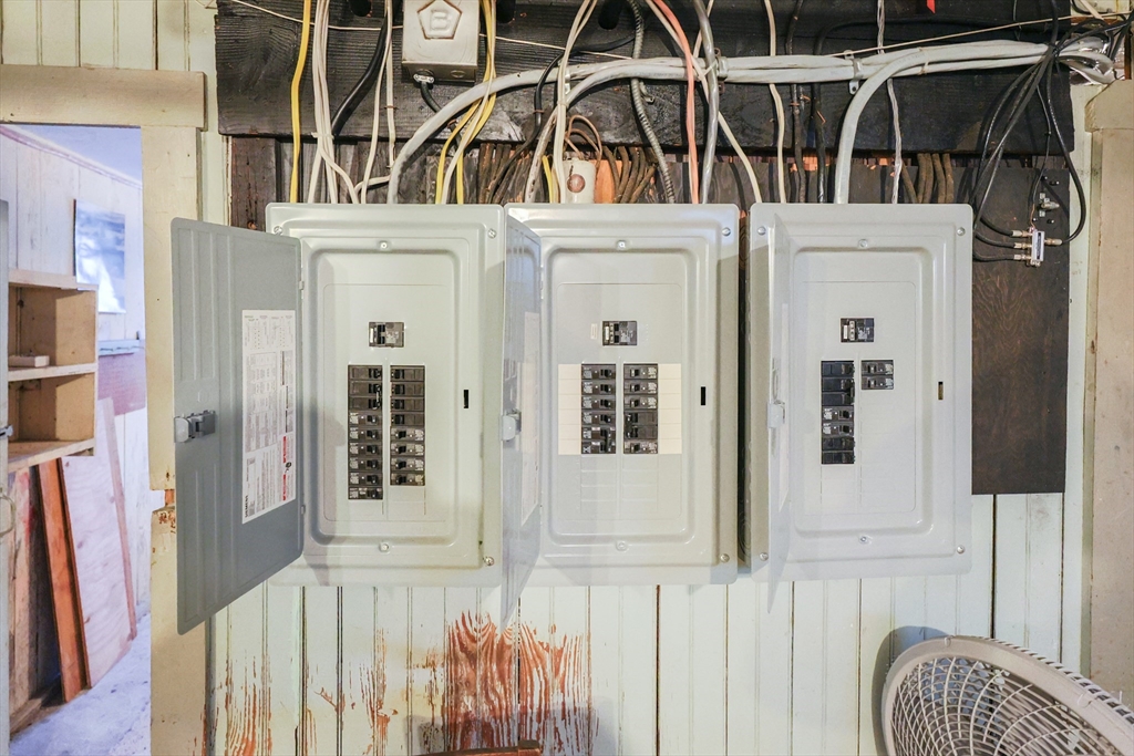 352 Barnes Street Fall River, MA 02723 - Photo 30 of 40