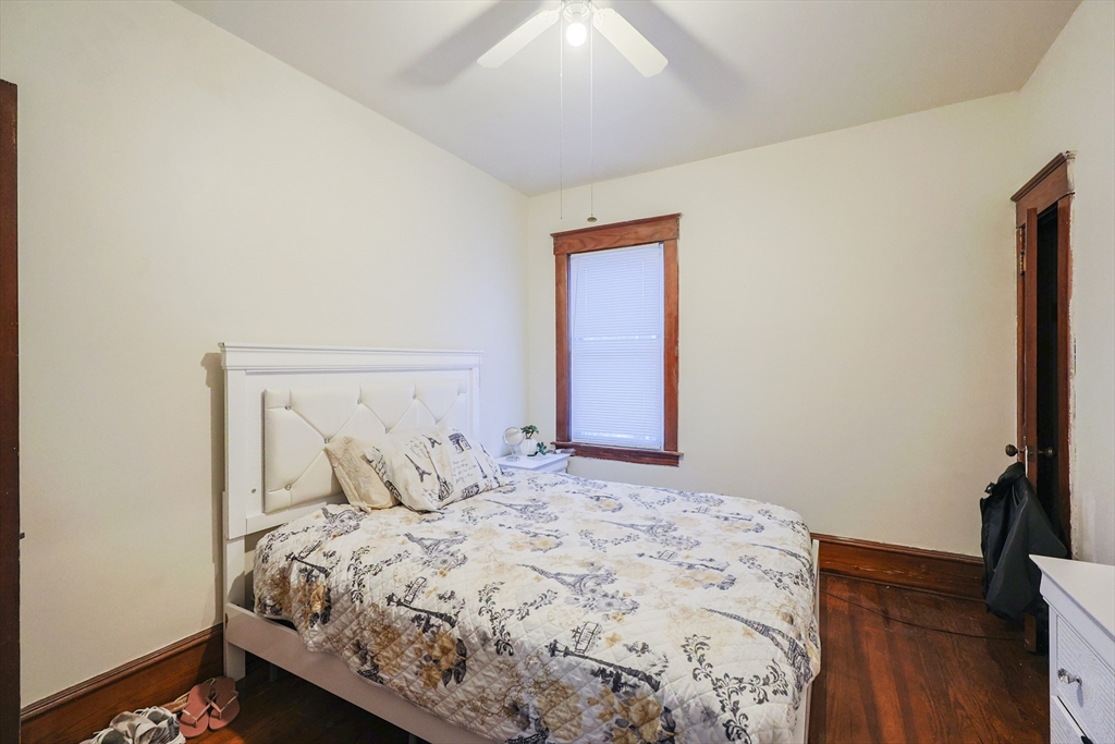 352 Barnes Street Fall River, MA 02723 - Photo 37 of 40