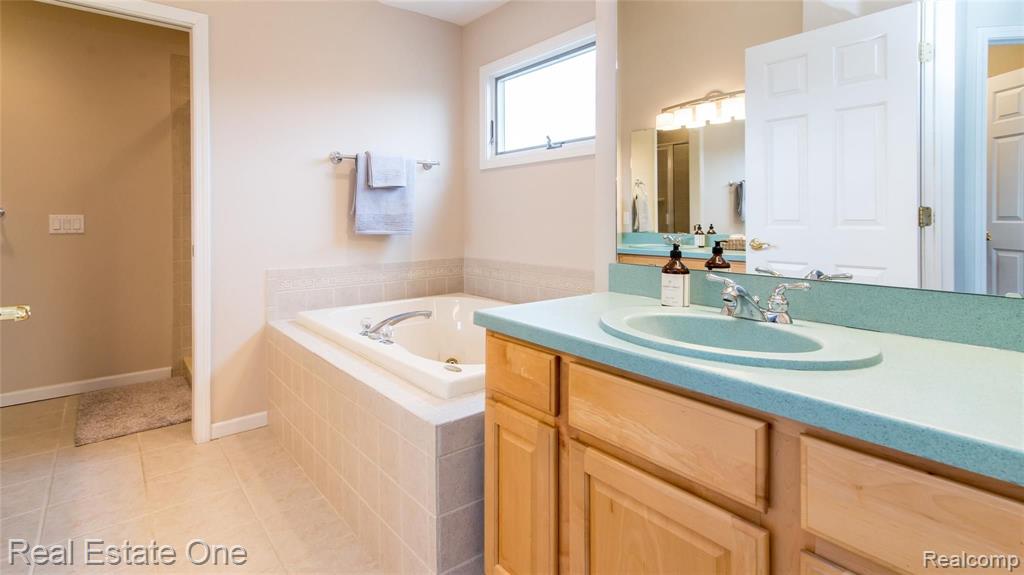 2610 Clivedon Road Howell, MI 48843 - Photo 28 of 43