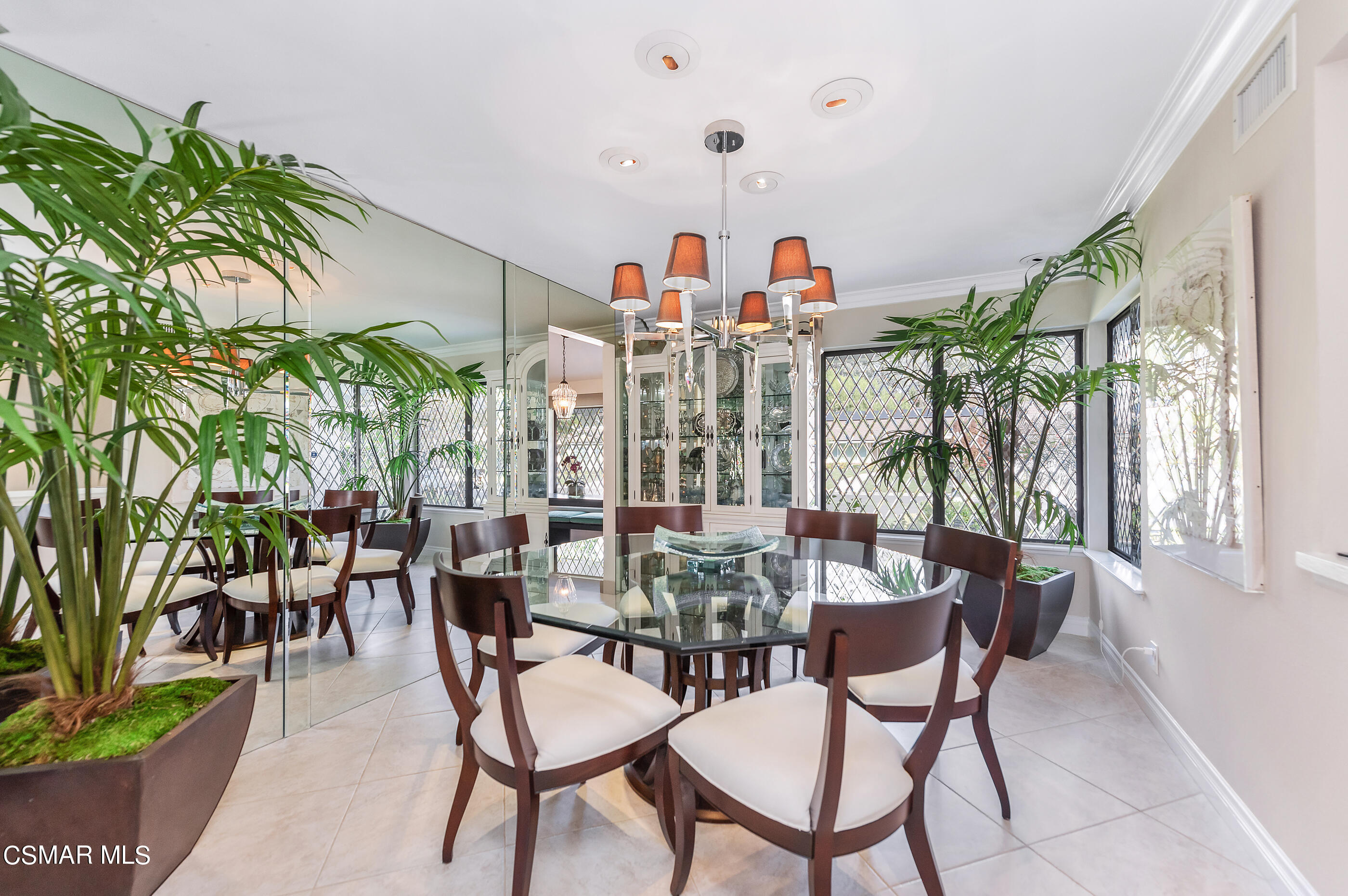 325 Longbranch Road Simi Valley, CA 93065 - Photo 36 of 99 325 Longbranch Rd Simi Valley-33