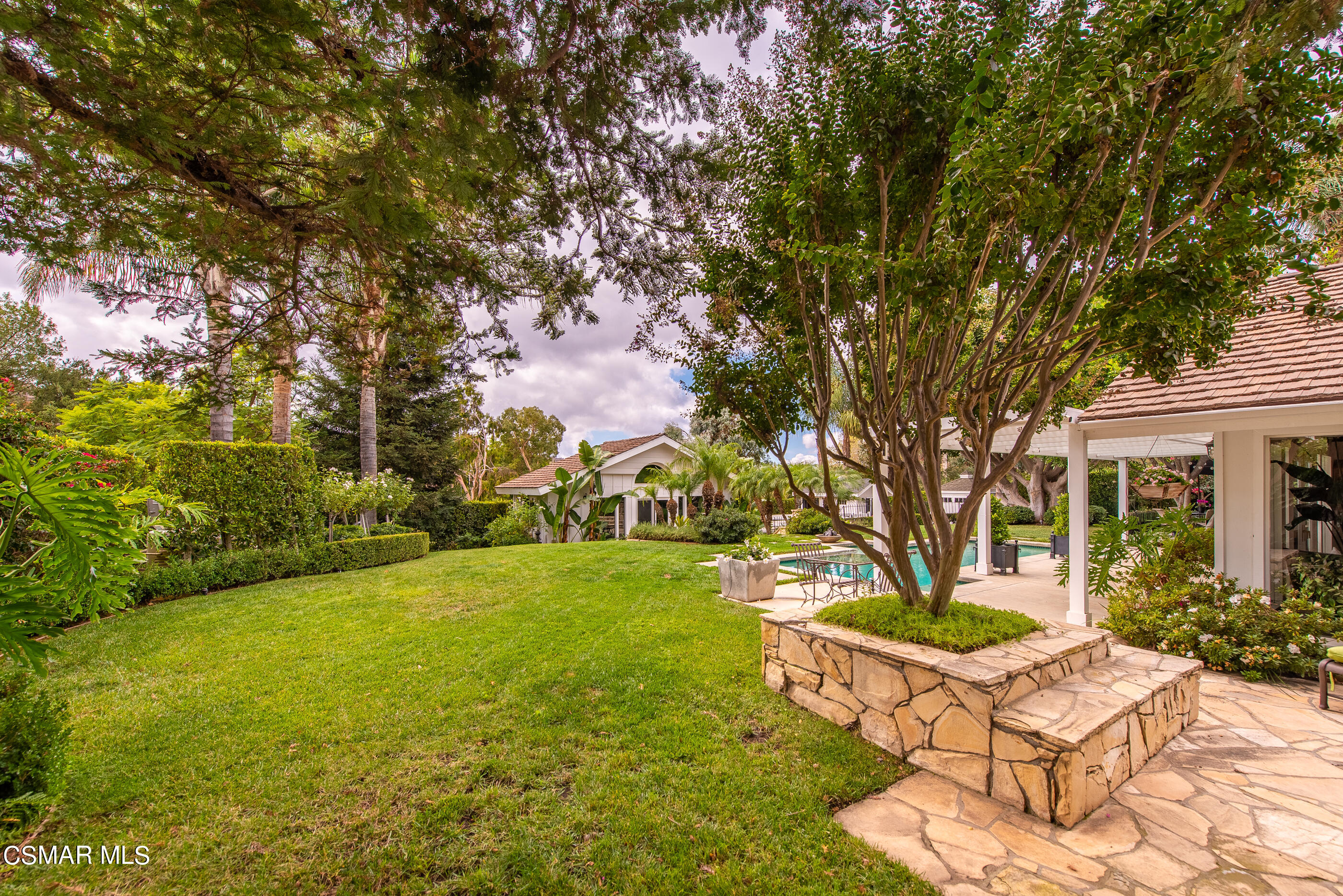 325 Longbranch Road Simi Valley, CA 93065 - Photo 46 of 99 325 Longbranch Rd Simi Valley-87