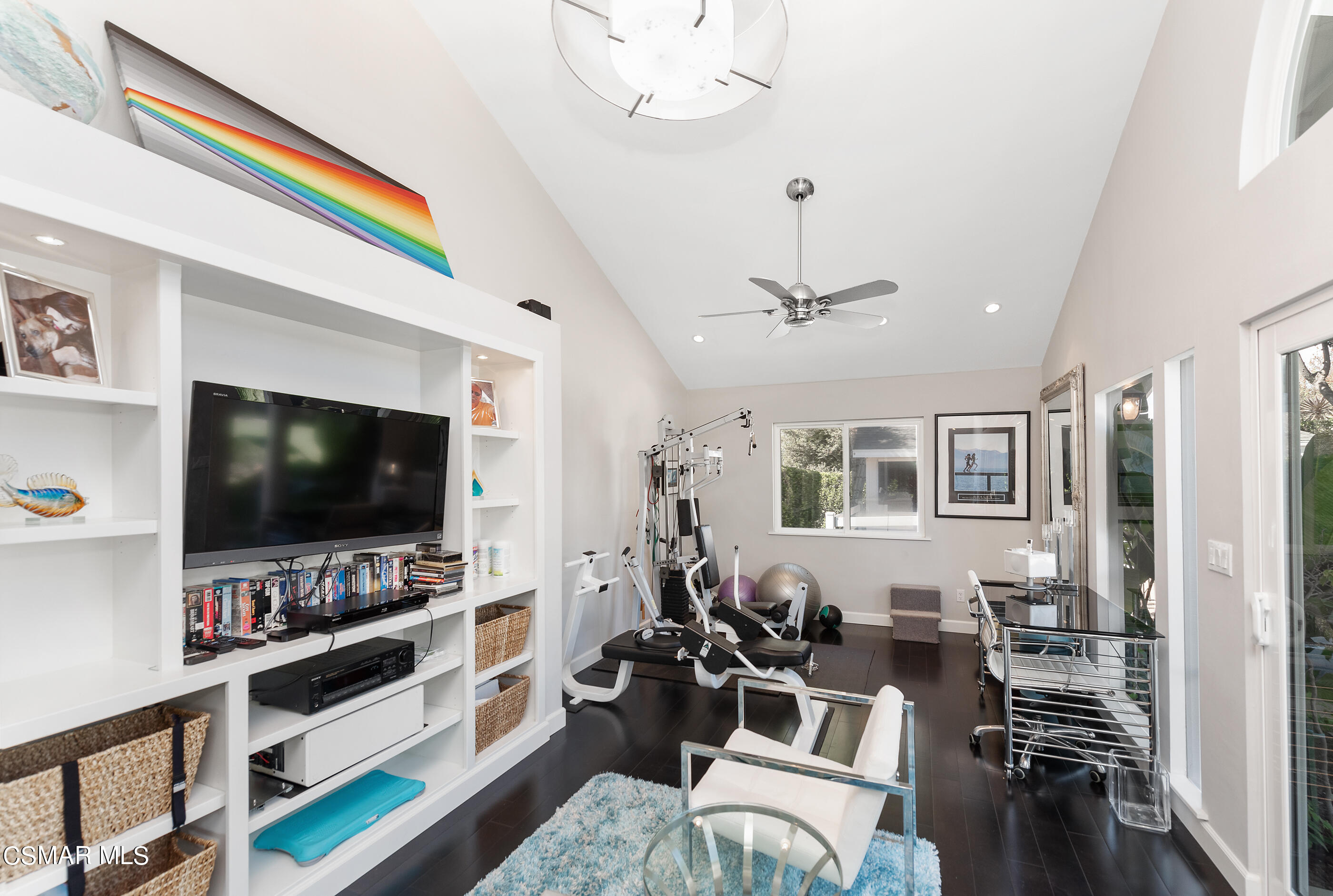 325 Longbranch Road Simi Valley, CA 93065 - Photo 10 of 99 325 Longbranch Rd Simi Valley-75
