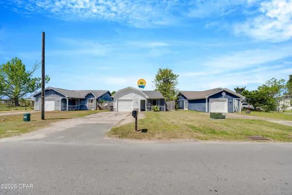 $2,295 | 7011 Lois Street, Panama City, FL 32404