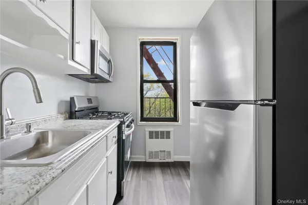 $235,000 | 33-24 Junction Boulevard, Unit 6R | Jackson Heights