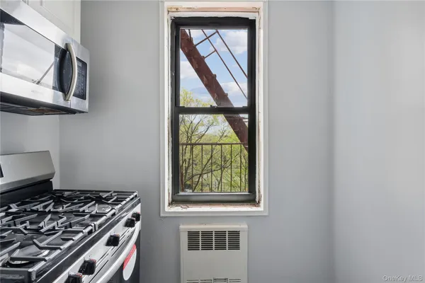 $235,000 | 33-24 Junction Boulevard, Unit 6R | Jackson Heights