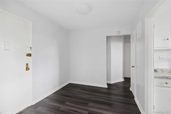 $235,000 | 33-24 Junction Boulevard, Unit 6R | Jackson Heights