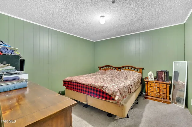 $575,000 | 431 Strong Hollow Lane, Fort Blackmore, VA 24250