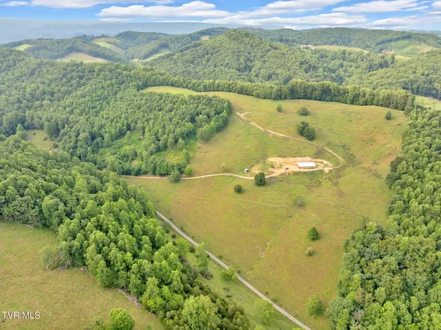 $575,000 | 431 Strong Hollow Lane, Fort Blackmore, VA 24250