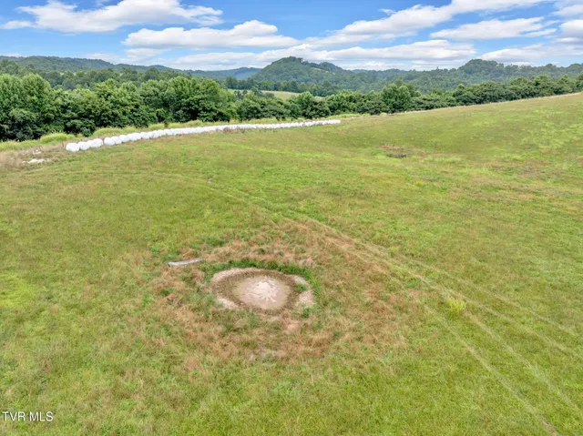 $575,000 | 431 Strong Hollow Lane, Fort Blackmore, VA 24250