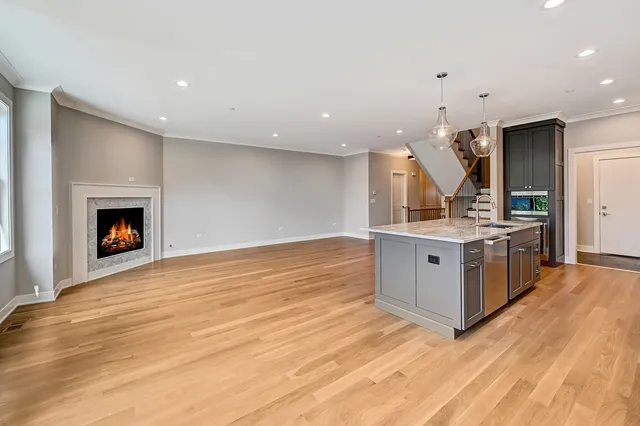 $965,000 | 133 Harding Avenue, Glen Ellyn, IL 60137