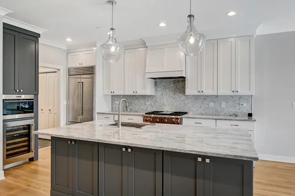 $965,000 | 133 Harding Avenue, Glen Ellyn, IL 60137