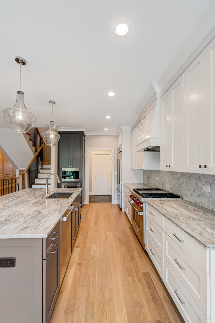 133 Harding Avenue Glen Ellyn, IL 60137 - Photo 7 of 34