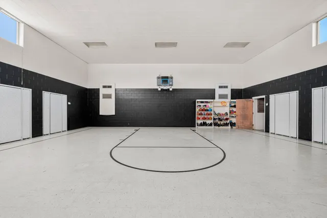 $495,000 | 70700 Ironwood Drive, Niles, MI 49120