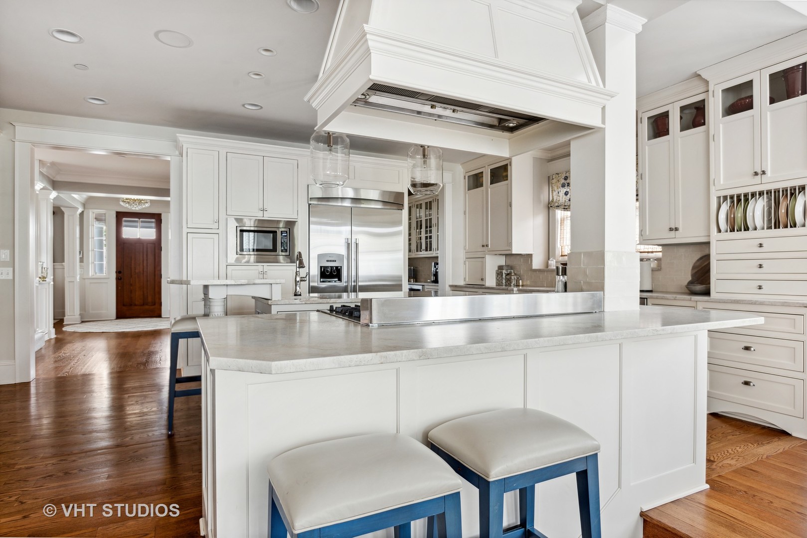 Undisclosed Address Glen Ellyn, IL 60137 - Photo 18 of 55 a kitchen with stainless steel appliances granite countertop a sink and cabinets