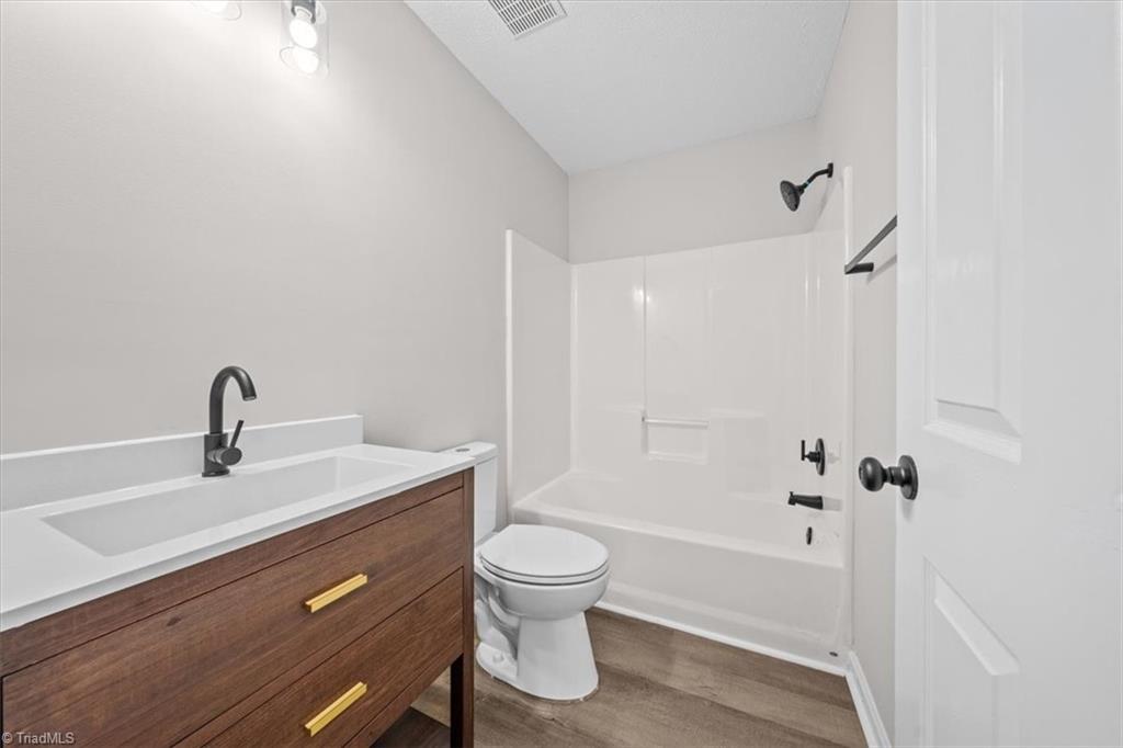 3707 Ribbon Lane Winston-Salem, NC 27107 - Photo 14 of 33