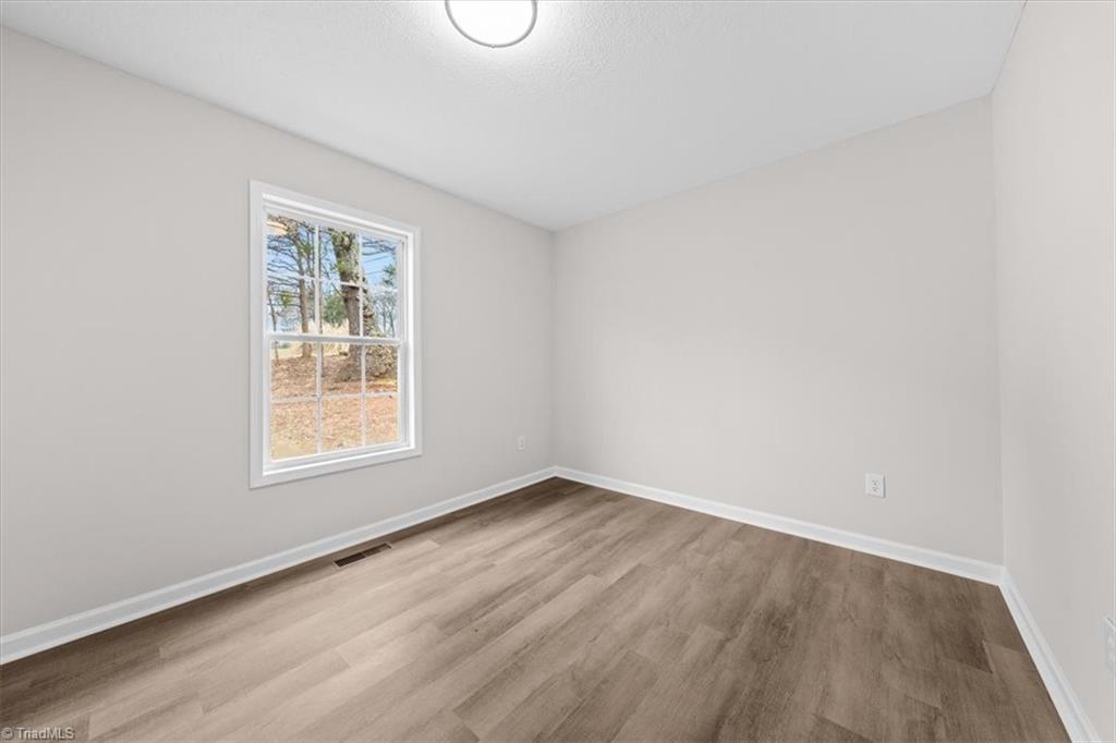 3707 Ribbon Lane Winston-Salem, NC 27107 - Photo 17 of 33